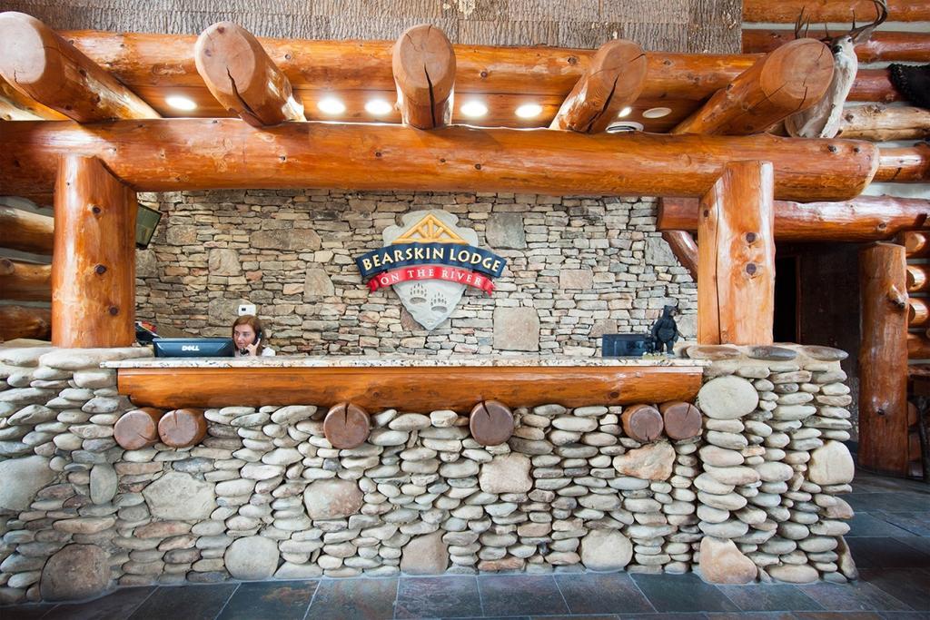 Bearskin Lodge On The River ガトリンバーグ エクステリア 写真