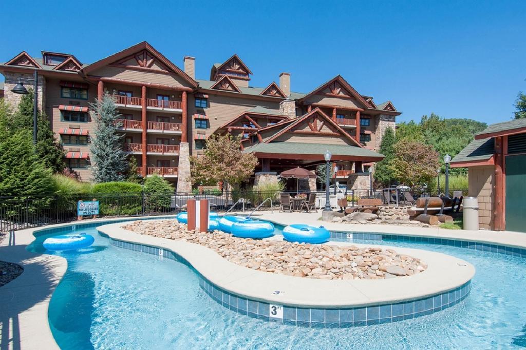 Bearskin Lodge On The River ガトリンバーグ エクステリア 写真